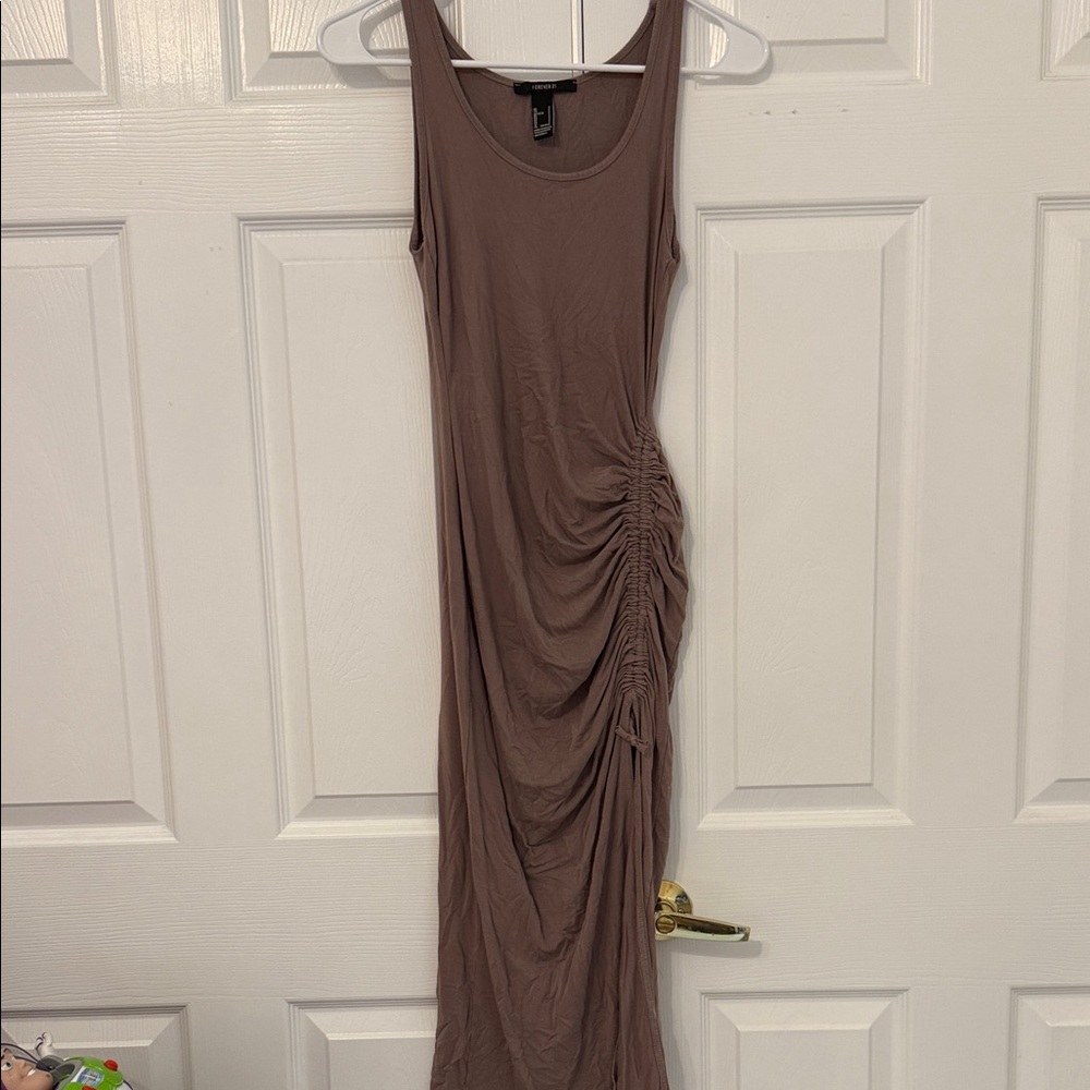 Elegant Taupe Sleeveless Dress